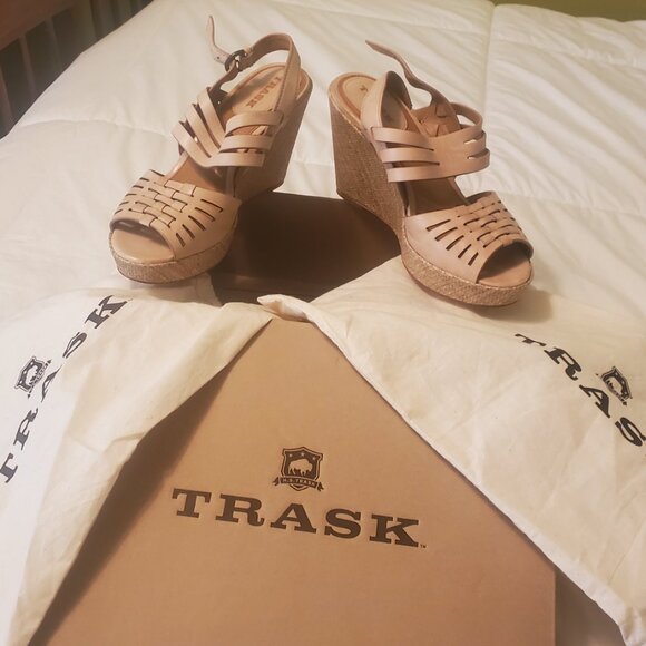 Anthropologie Trask Willow Bone Wedge Sandals - Picture 2 of 4